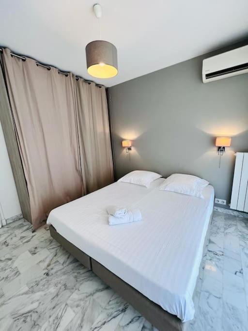 Le Pinede - Apt 4 Prs- Parking - Clim - 500M Plages Antibes Eksteriør billede