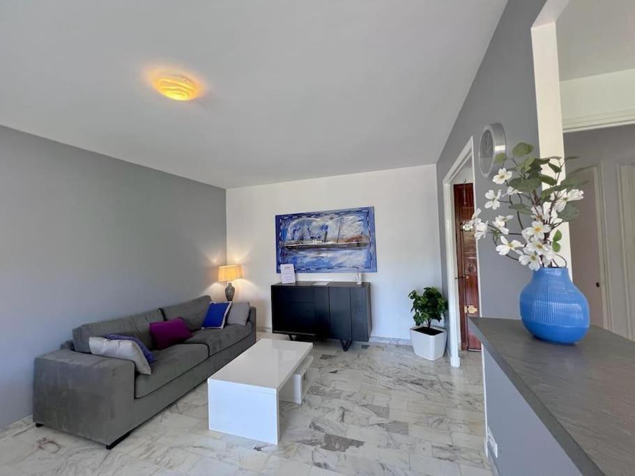 Le Pinede - Apt 4 Prs- Parking - Clim - 500M Plages Antibes Eksteriør billede