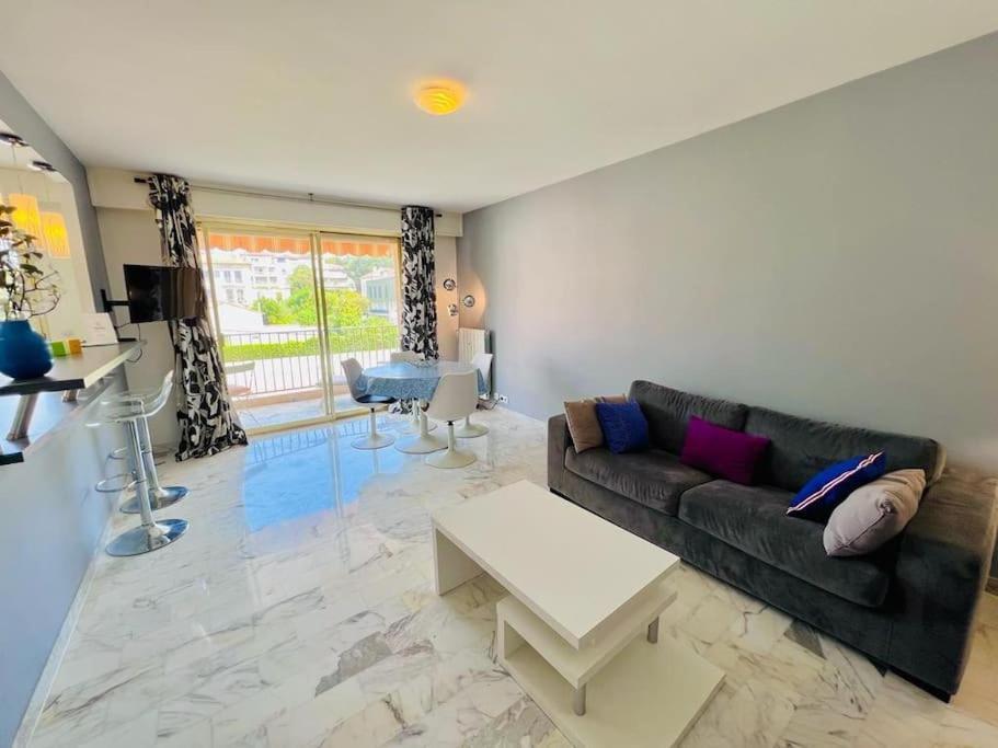 Le Pinede - Apt 4 Prs- Parking - Clim - 500M Plages Antibes Eksteriør billede