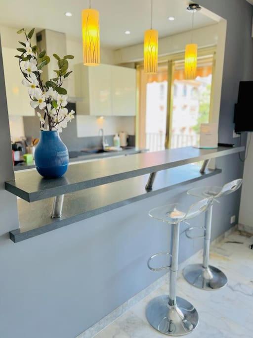 Le Pinede - Apt 4 Prs- Parking - Clim - 500M Plages Antibes Eksteriør billede